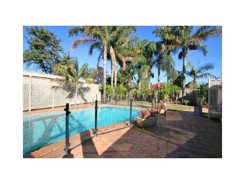 18 Colin Street, Findon SA 5023