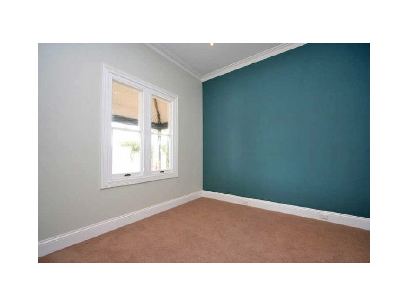 25 Tapleys Hill Road, Hendon SA 5014