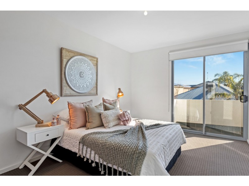 8/7 St Kitts Place, Mawson Lakes SA 5095