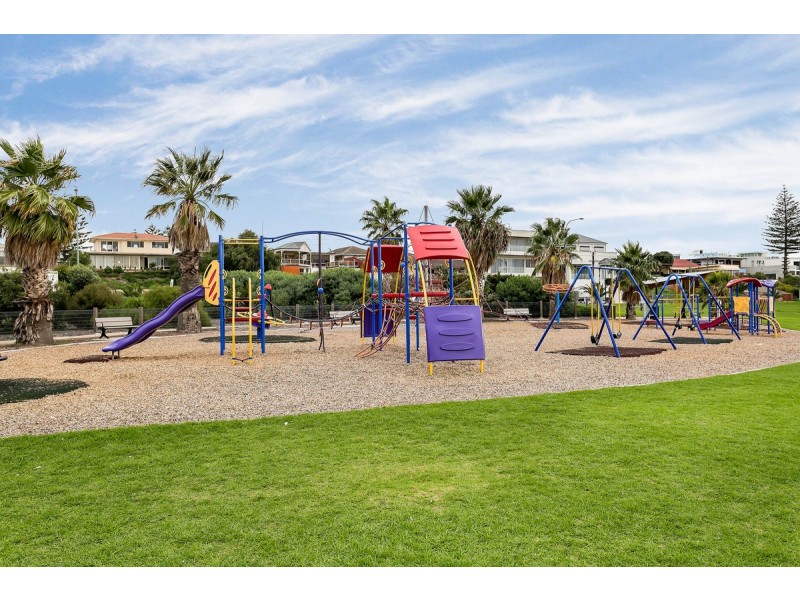 4/242 Trimmer Parade, West Lakes SA 5021
