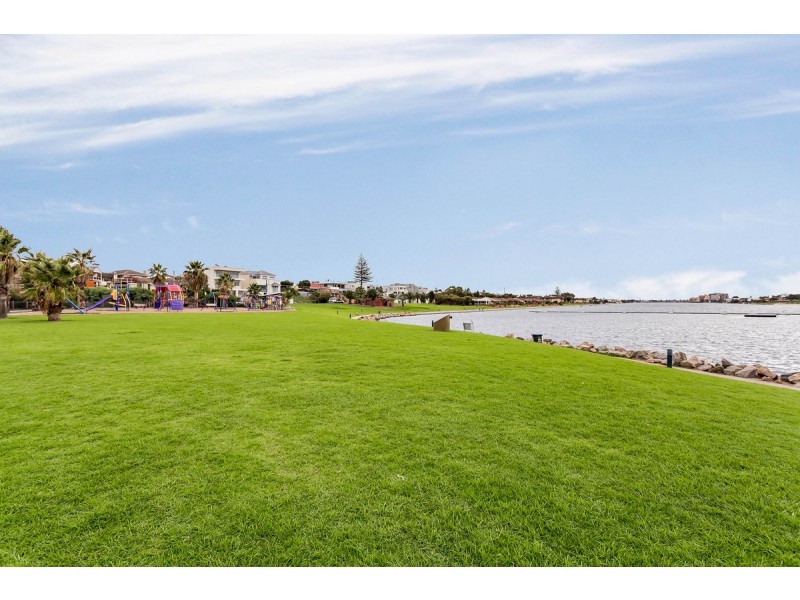 4/242 Trimmer Parade, West Lakes SA 5021
