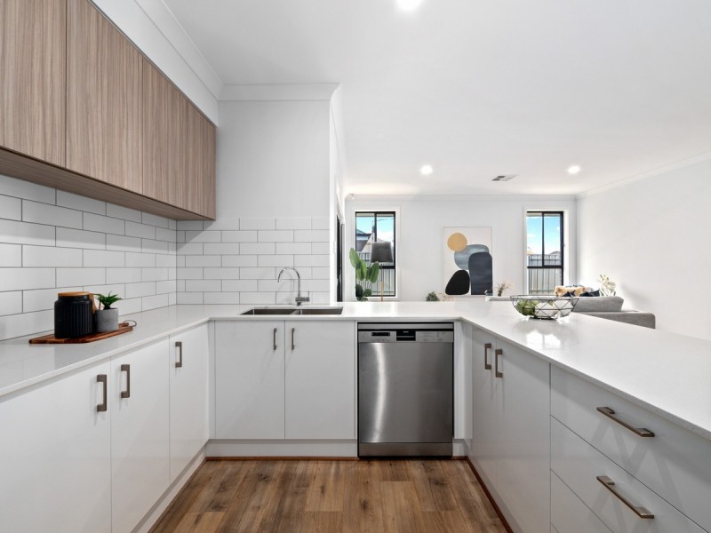 2c Alma Terrace, Seaton SA 5023
