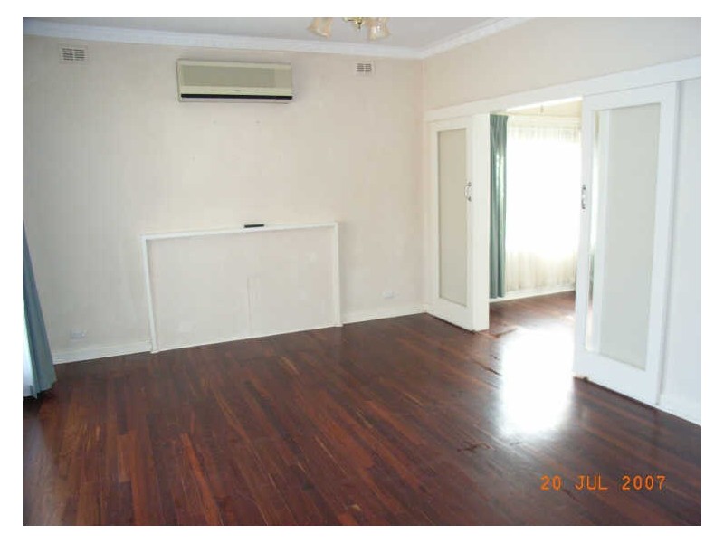 10 Sharpie Crescent, Grange SA 5022