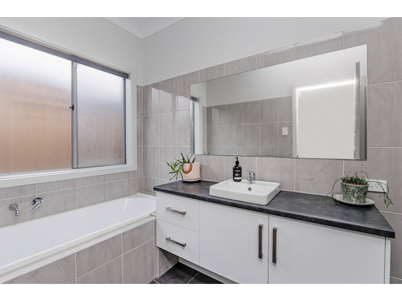6 Pelagic Street, Seaford Meadows SA 5169