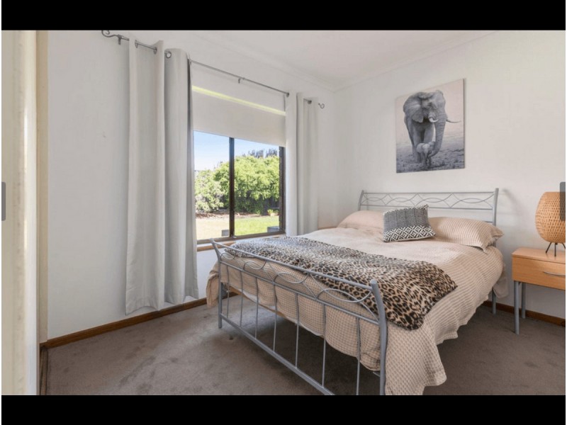 8 Birkdale Grove, West Lakes SA 5021