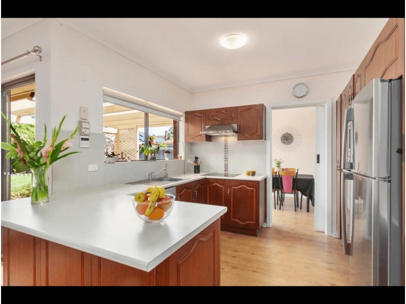 8 Birkdale Grove, West Lakes SA 5021