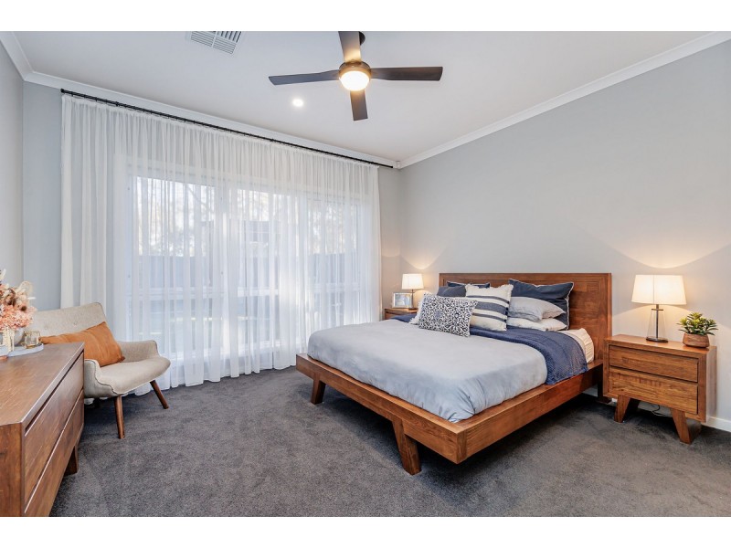 17 Simmons Crescent, Flinders Park SA 5025