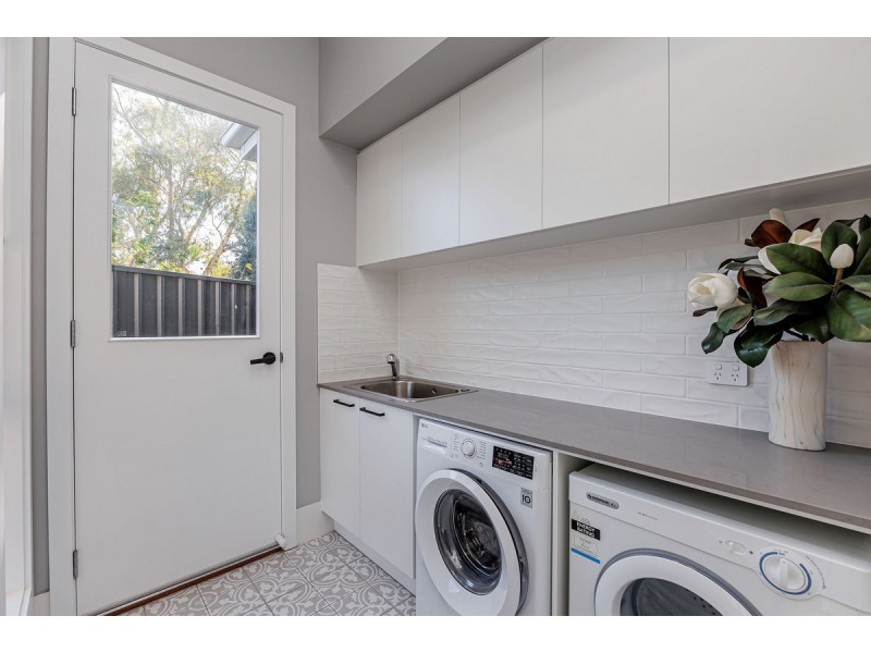 17 Simmons Crescent, Flinders Park SA 5025
