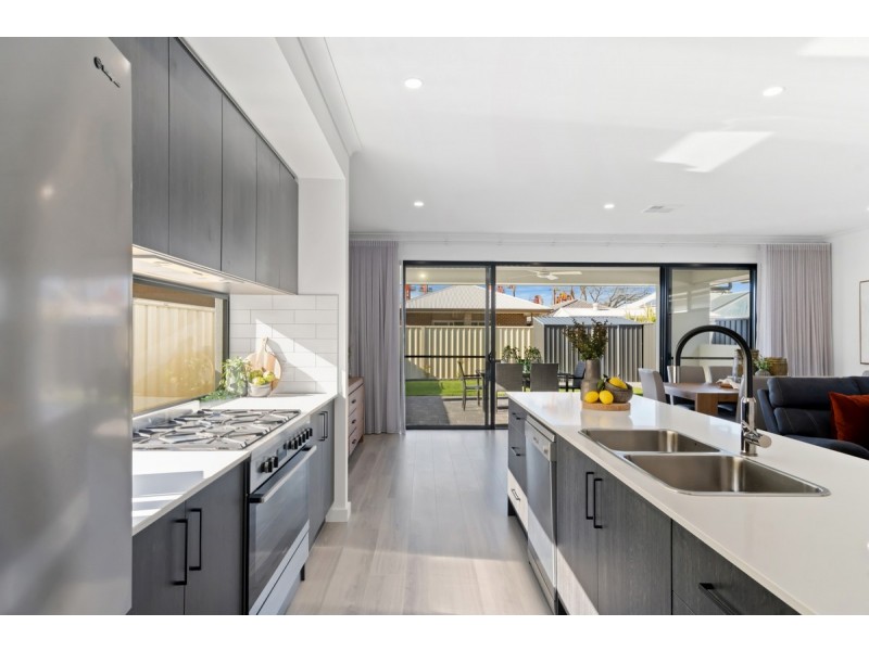 11 Hawke Street, Albert Park SA 5014