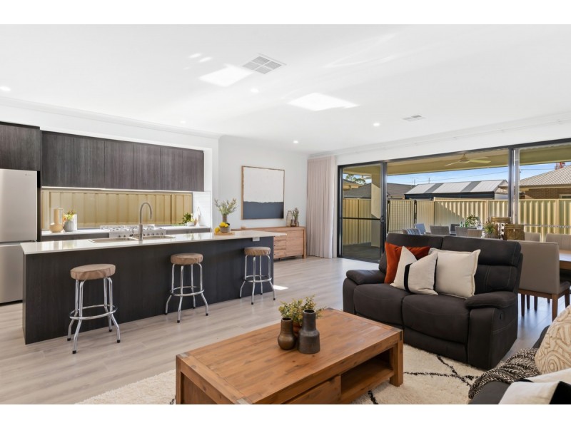 11 Hawke Street, Albert Park SA 5014