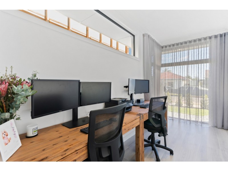 11 Hawke Street, Albert Park SA 5014