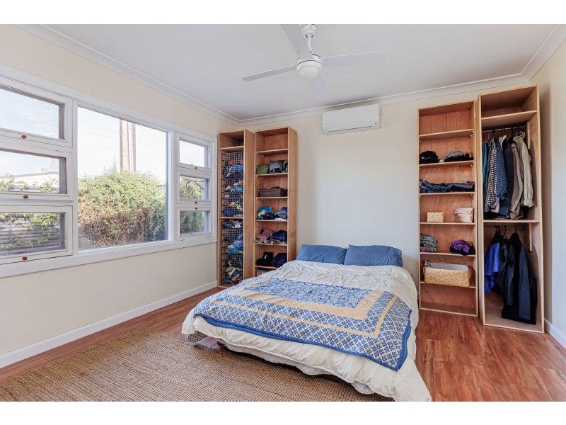 6 Fifth Street, Wingfield SA 5013