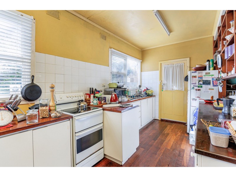 6 Harvey Avenue, Gilles Plains SA 5086