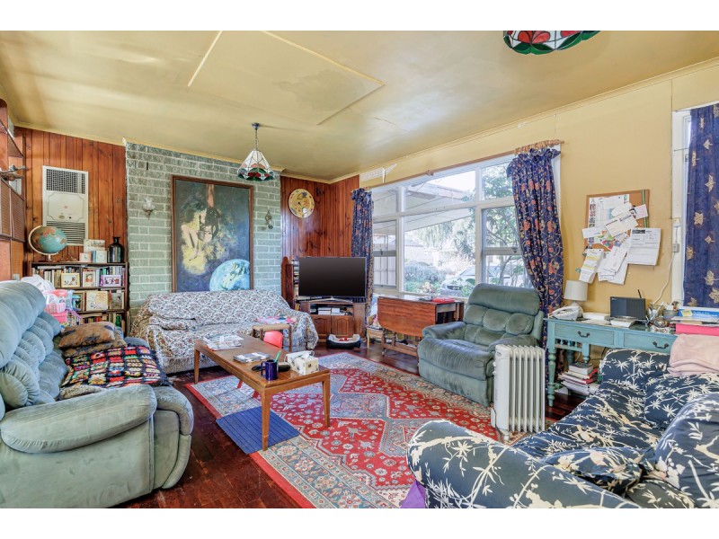 6 Harvey Avenue, Gilles Plains SA 5086