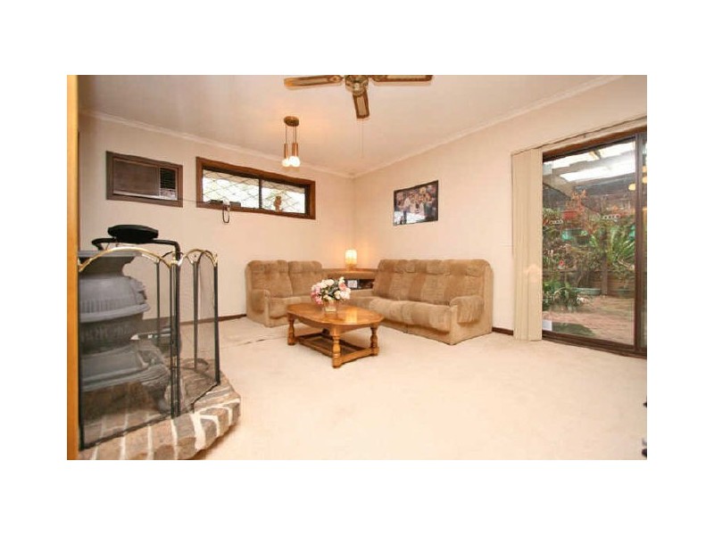 6 Merle Marten Drive, North Haven SA 5018