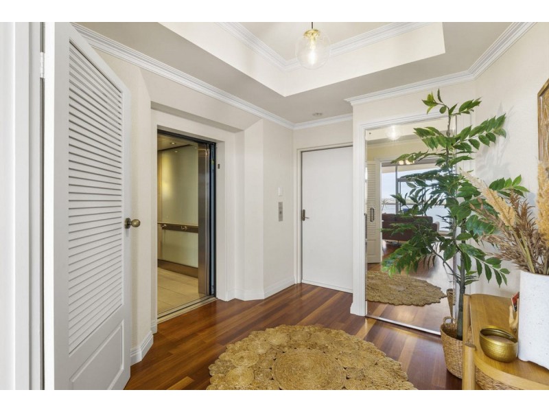 8/24 Martin Court, West Lakes SA 5021