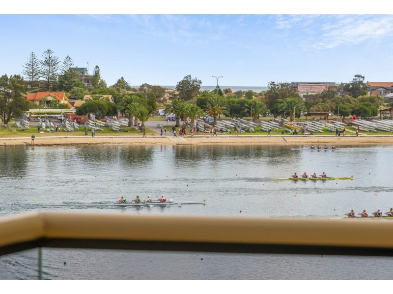 8/24 Martin Court, West Lakes SA 5021