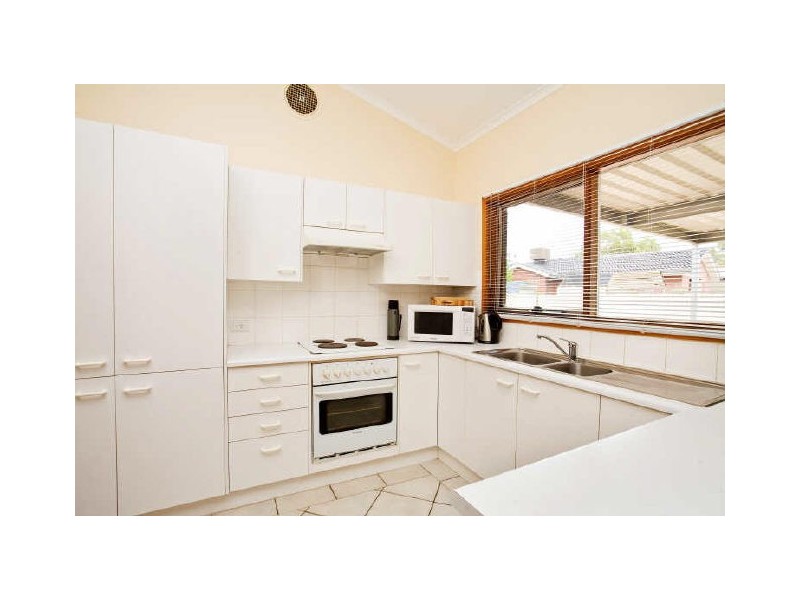 4 Ashburton Avenue, West Lakes Shore SA 5020