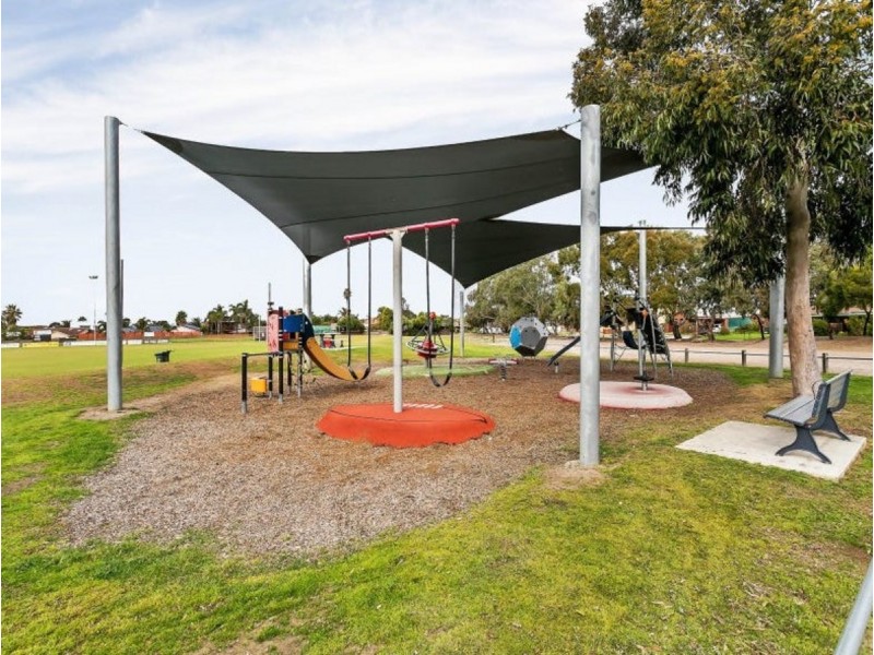 25a Lambert Avenue, West Lakes Shore SA 5020