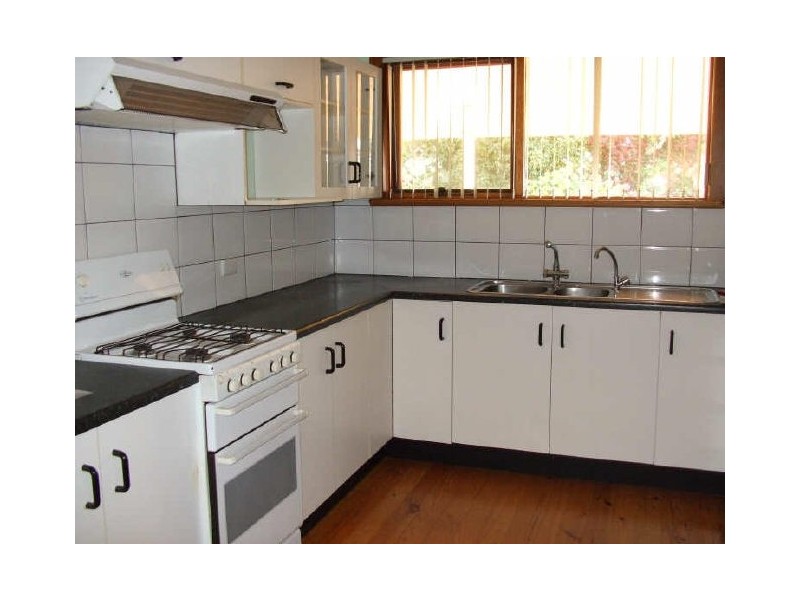 9 Dolphin Terrace, West Lakes Shore SA 5020