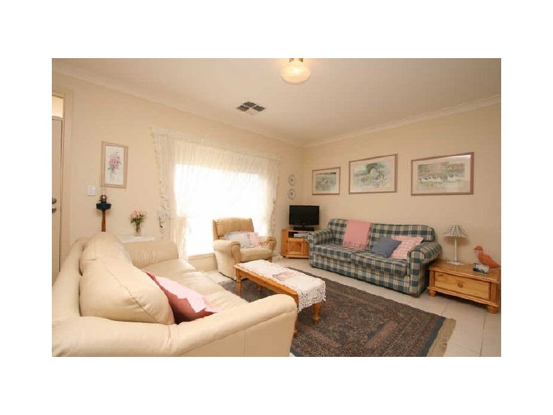 17 Raymond Avenue, Seaton SA 5023
