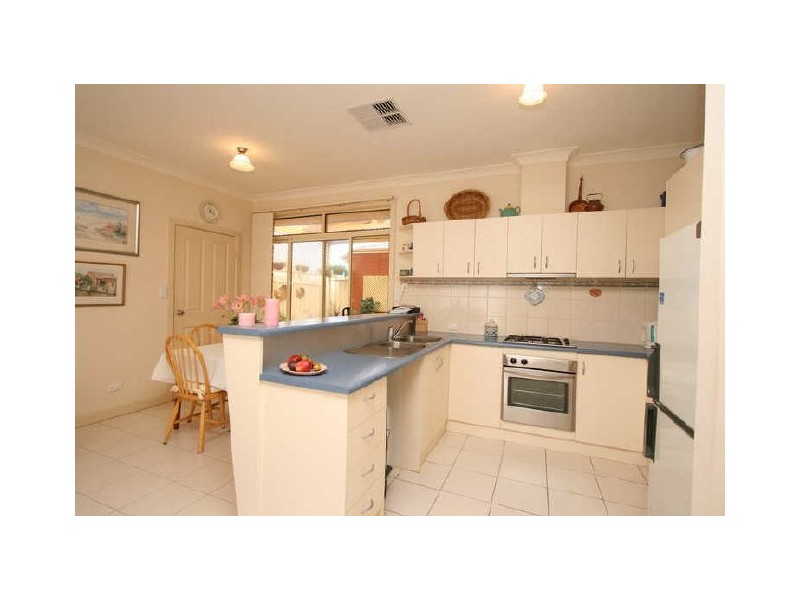 17 Raymond Avenue, Seaton SA 5023