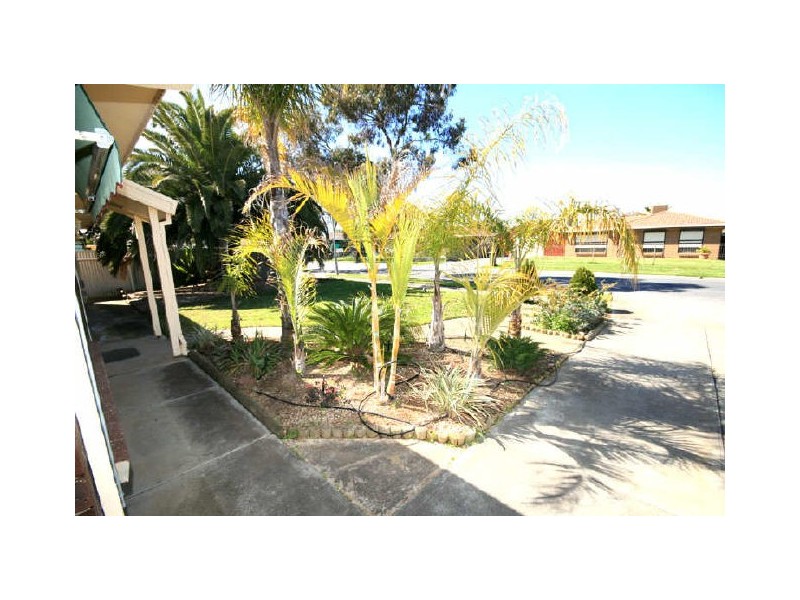 13 Chelsea Avenue, Burton SA 5110