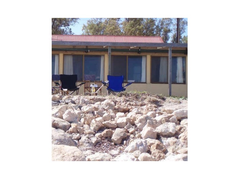 7 Foreshore Road, Hardwicke Bay SA 5575