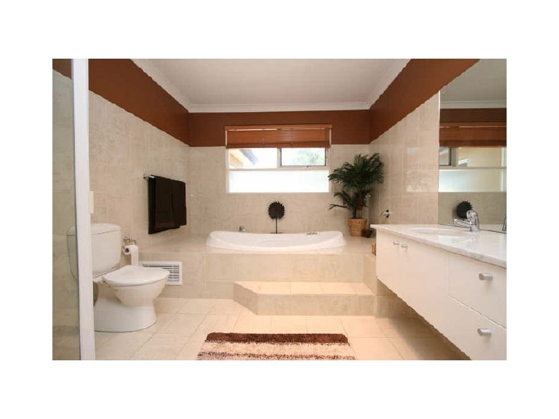 2 Riverway Place, Kidman Park SA 5025