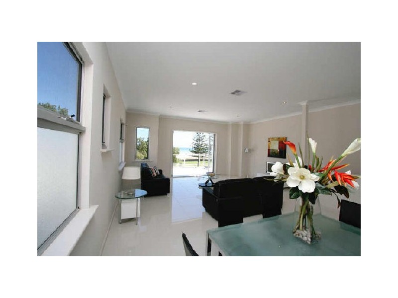 24 Esplanade, Semaphore South SA 5019