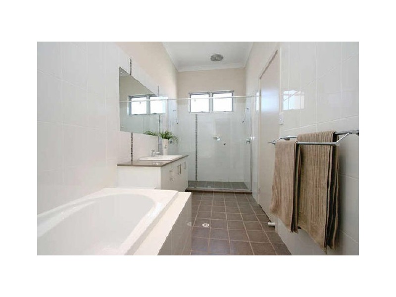 24 Esplanade, Semaphore South SA 5019