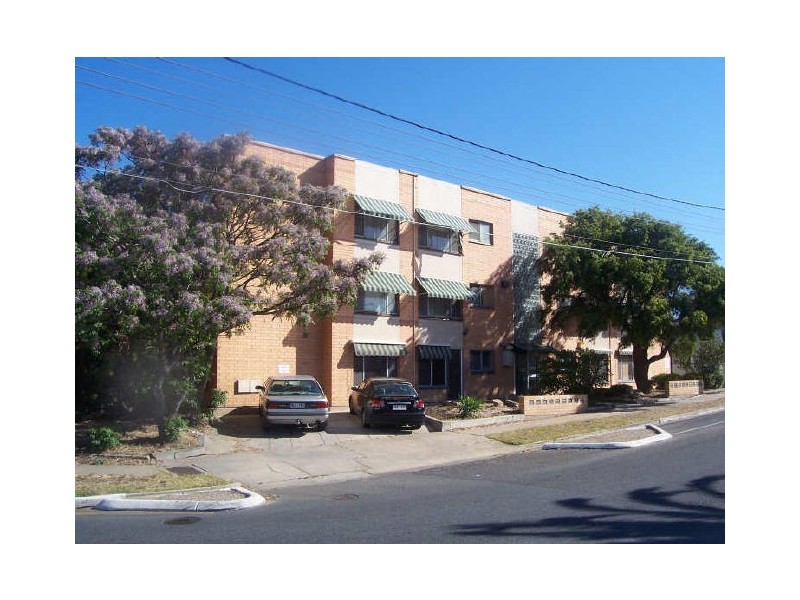 18/23 Military Road, West Beach SA 5024
