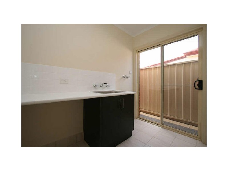 31 Dehaviland Avenue, Hendon SA 5014