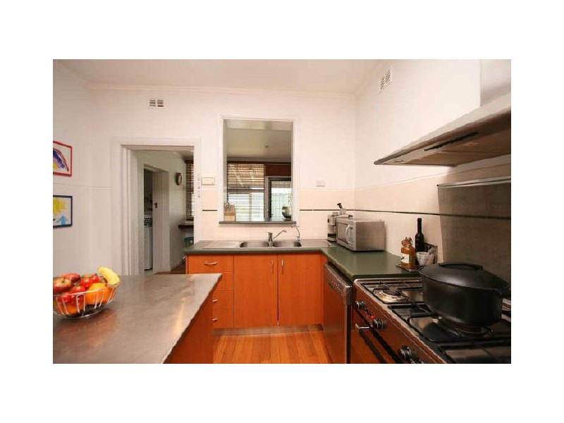 7 Kenilworth Street, Largs North SA 5016