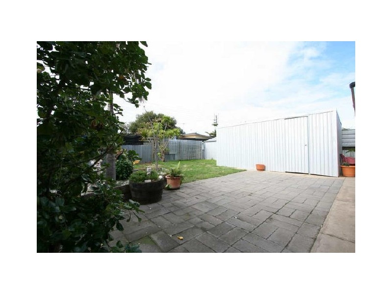 18 Medina Street, Taperoo SA 5017