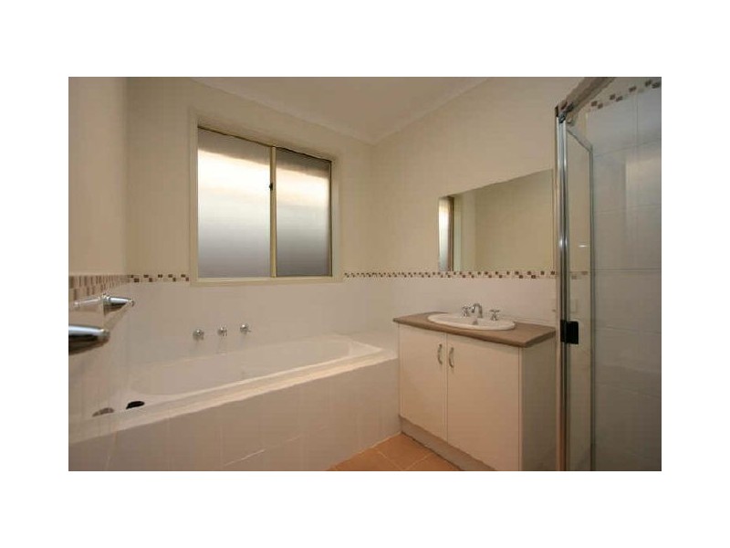 17A Diamond Avenue, Gilles Plains SA 5086