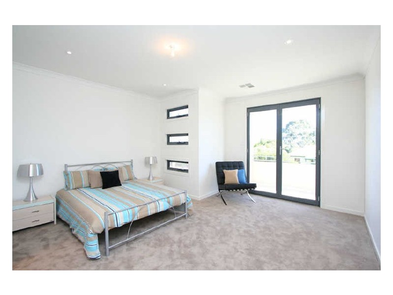 9A Gosse Avenue, Glenelg North SA 5045