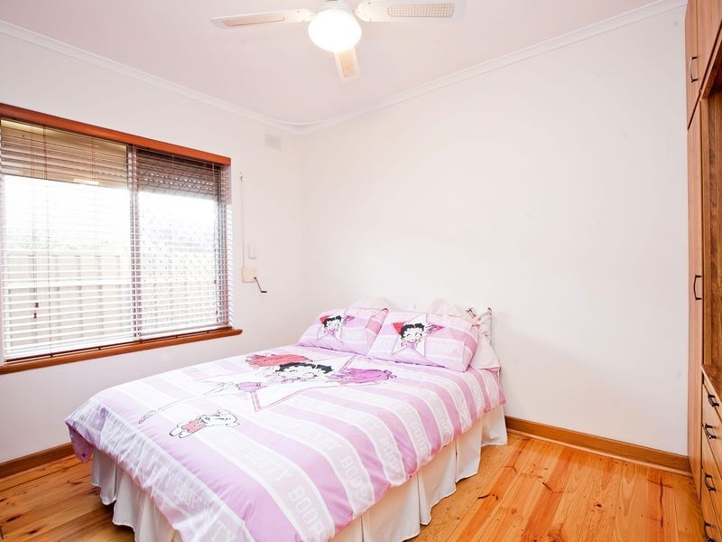 5a Angley Avenue, Findon SA 5023