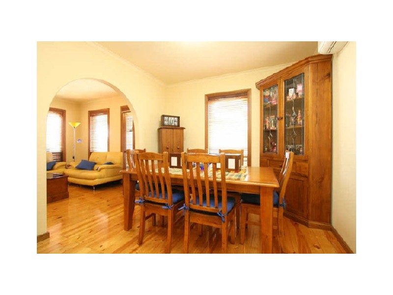 6 Mariners Crescent, West Lakes SA 5021