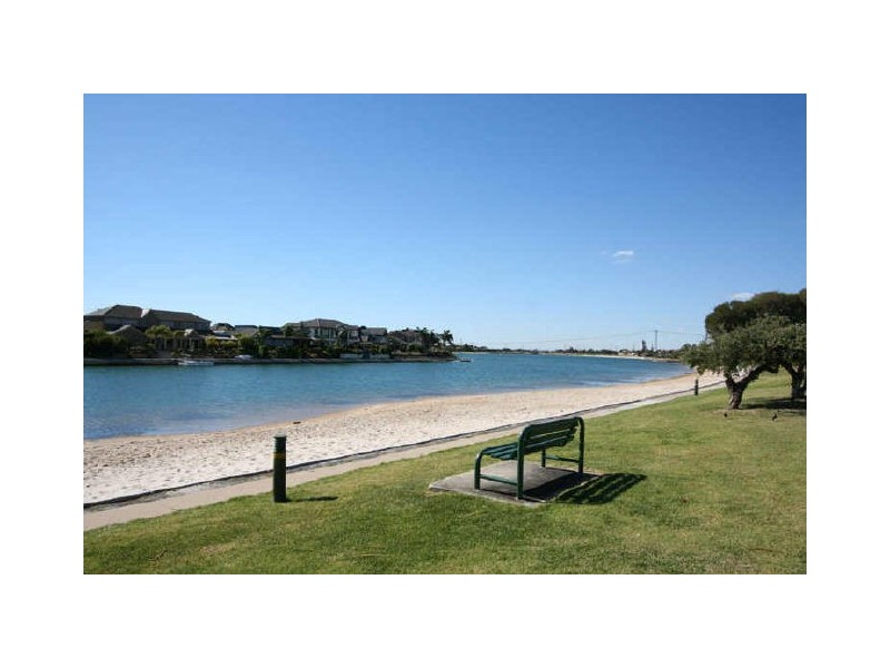 6 Mariners Crescent, West Lakes SA 5021