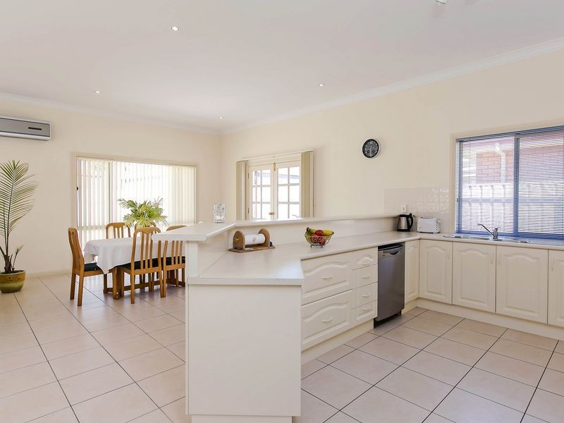 11 Crown Terrace, Royal Park SA 5014