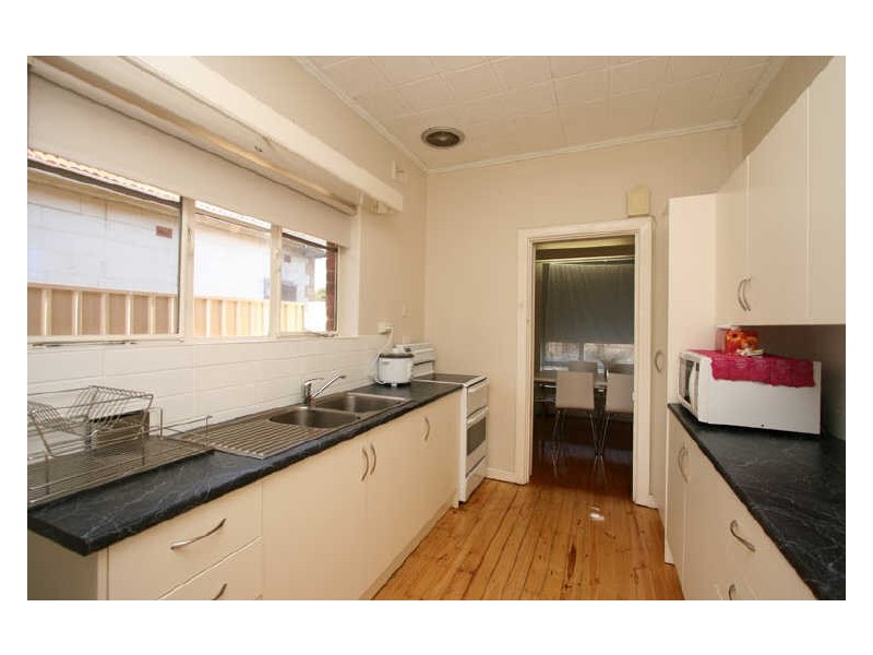 11 Fraser Street, Woodville South SA 5011