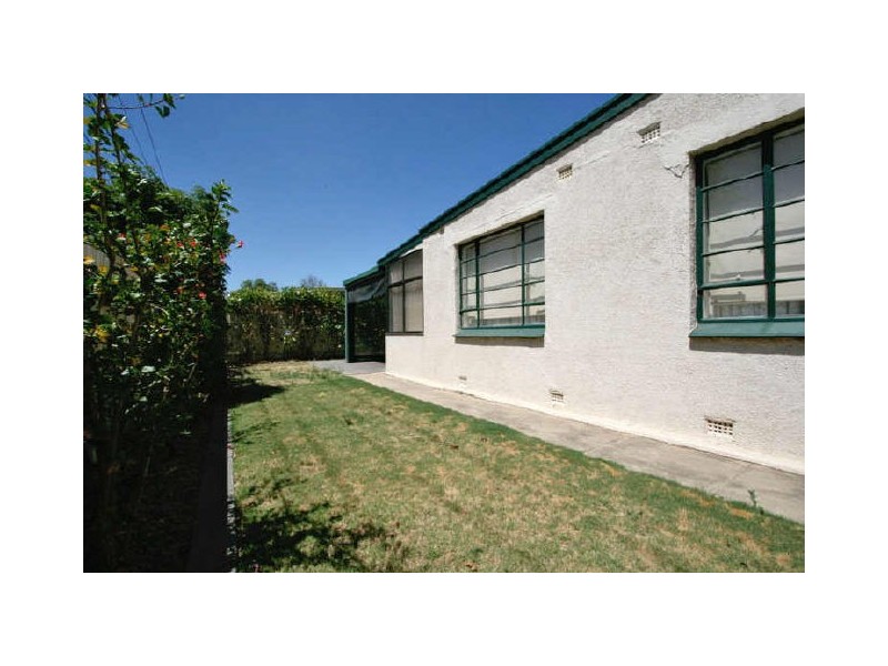 16 Calthorpe Terrace, Ottoway SA 5013