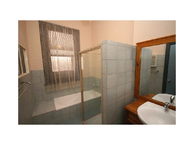 2 Bourn Avenue, West Hindmarsh SA 5007