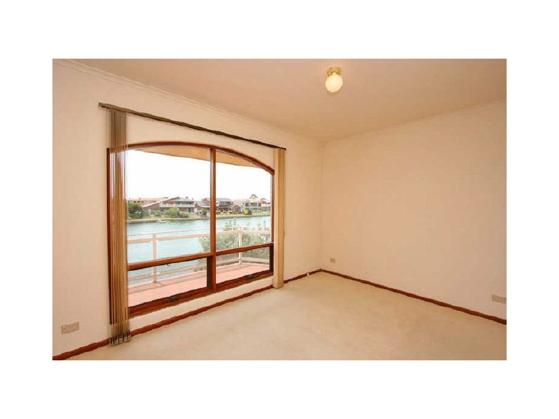 8/6 Sunrise Court, West Lakes SA 5021