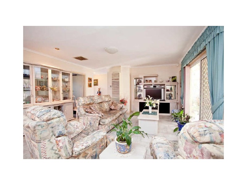 27 Manly Circuit, West Lakes Shore SA 5020