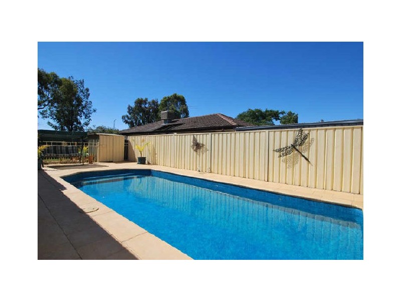 11 Fonda Crt, Paralowie SA 5108