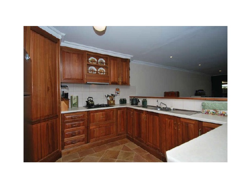 11 Fonda Crt, Paralowie SA 5108