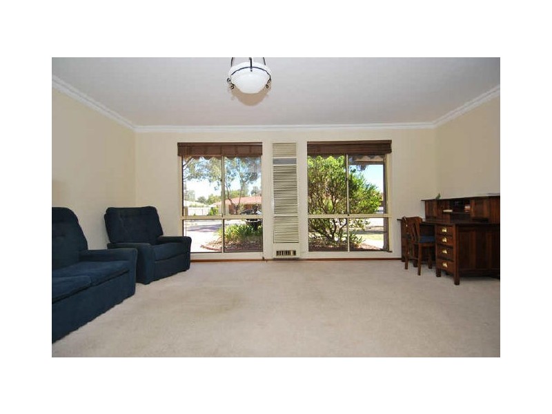 11 Fonda Crt, Paralowie SA 5108