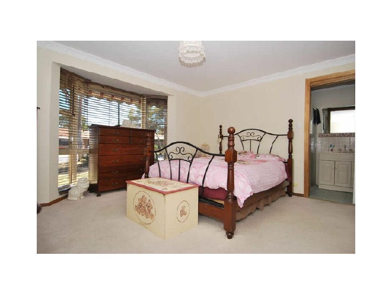 11 Fonda Crt, Paralowie SA 5108